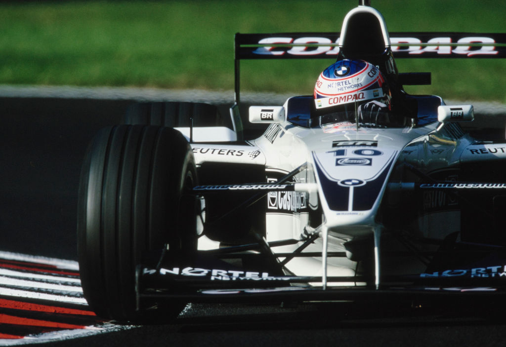 Jenson Button Revive Emociones al Pilotear su Primer Williams FW22 en Silverstone