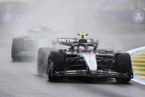 Antonelli brilla con Mercedes en Australia bajo la lluvia