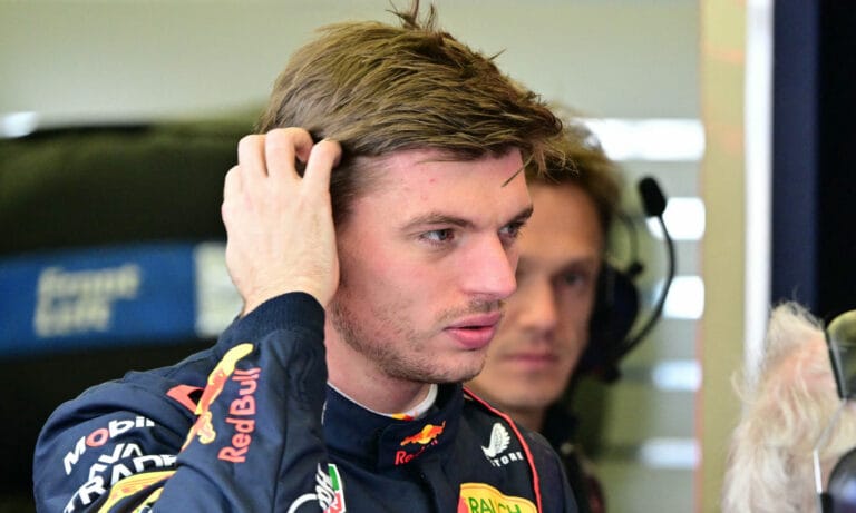 Verstappen lucha con agarre en el GP de Australia